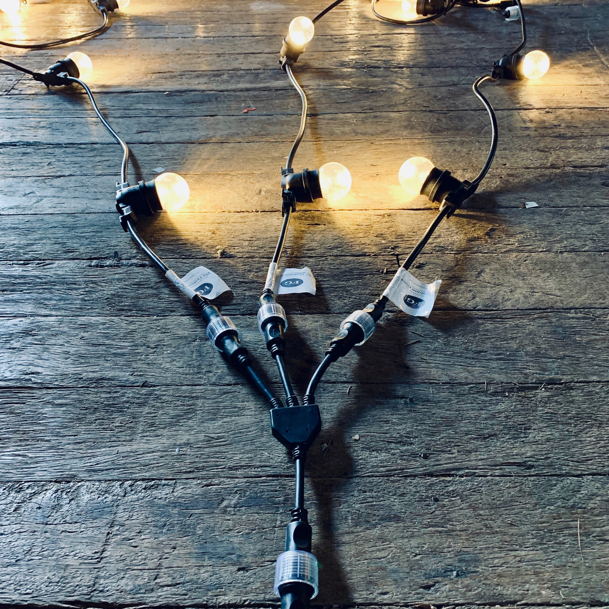 Festoon Power Outlets 3 Way Split for 24v Festoon Power Belts – The Festoon Guys